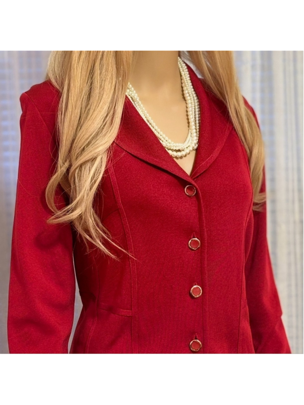 GORGEOUS EXCLUSIVELY MISOOK SOLID RED KNIT BLAZER IN EXCELLENT CONDITION